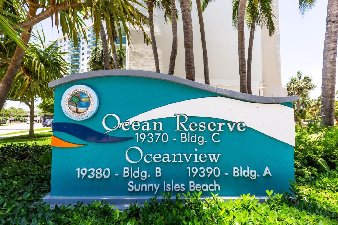 Ocean Reserve Luxury Condos Across From Sunny Isles Beach Miami Beach Exterior photo